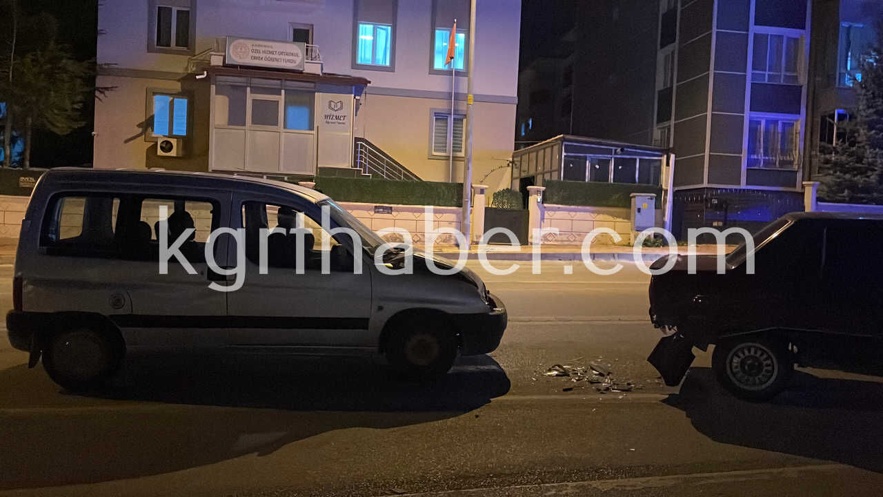 Karamanda Kaza Ustune Kazada 2 Kisi Yaralandi O Anlar Kamerada1