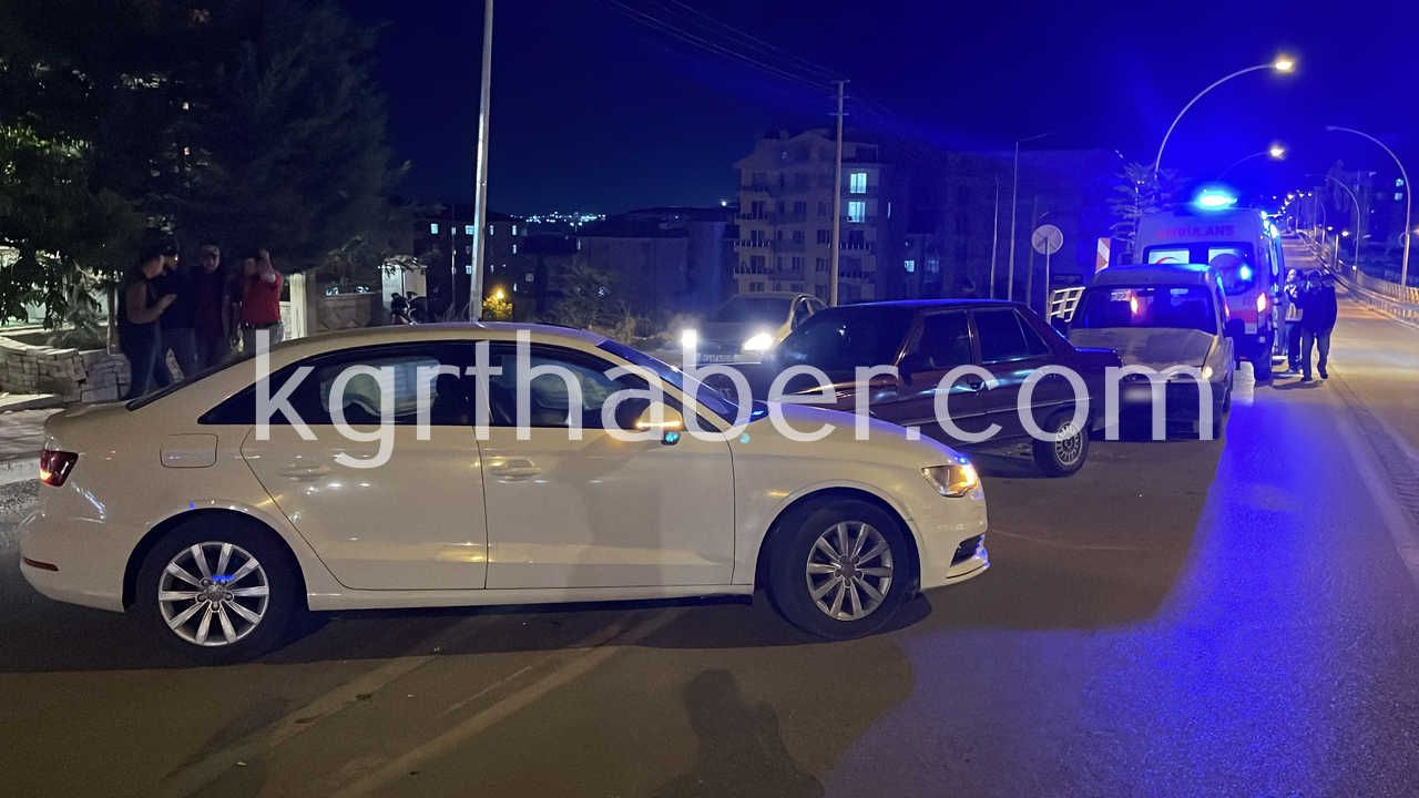 Karamanda Kaza Ustune Kazada 2 Kisi Yaralandi O Anlar Kamerada9