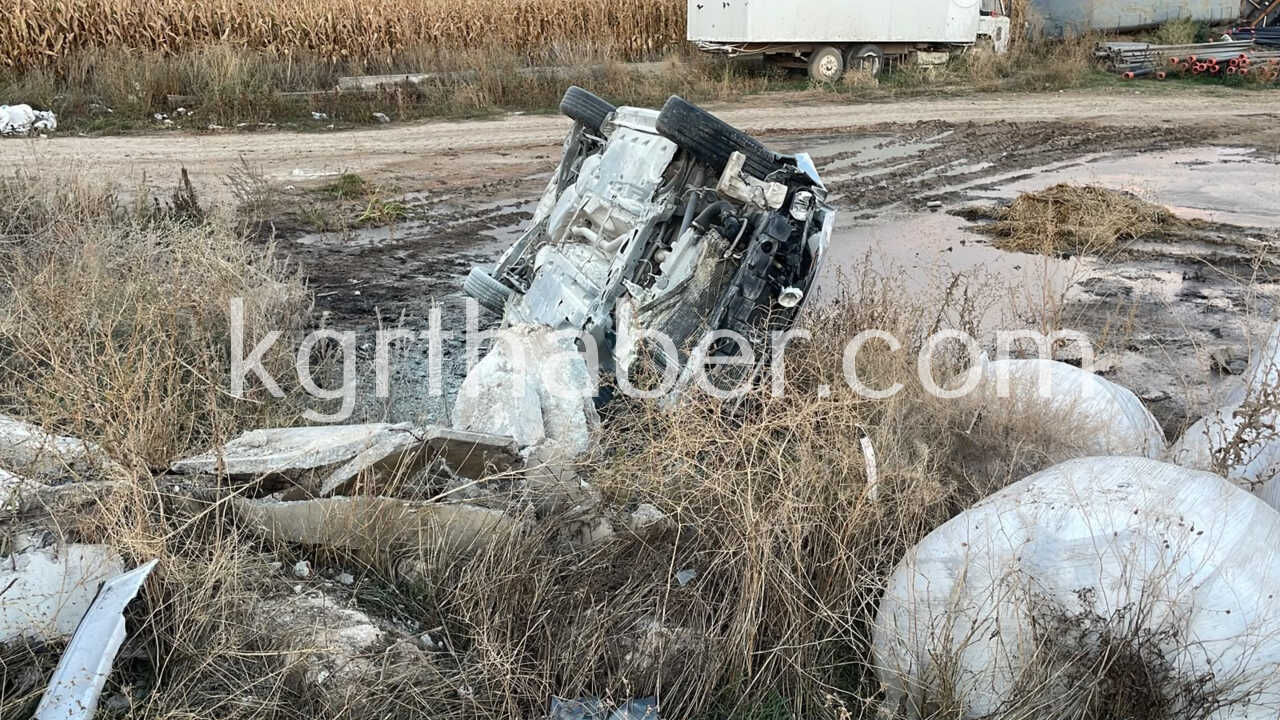 Karamanda Kontrolden Cikan Otomobilin Takla Attigi Kaza Kamerada 1 Yarali1