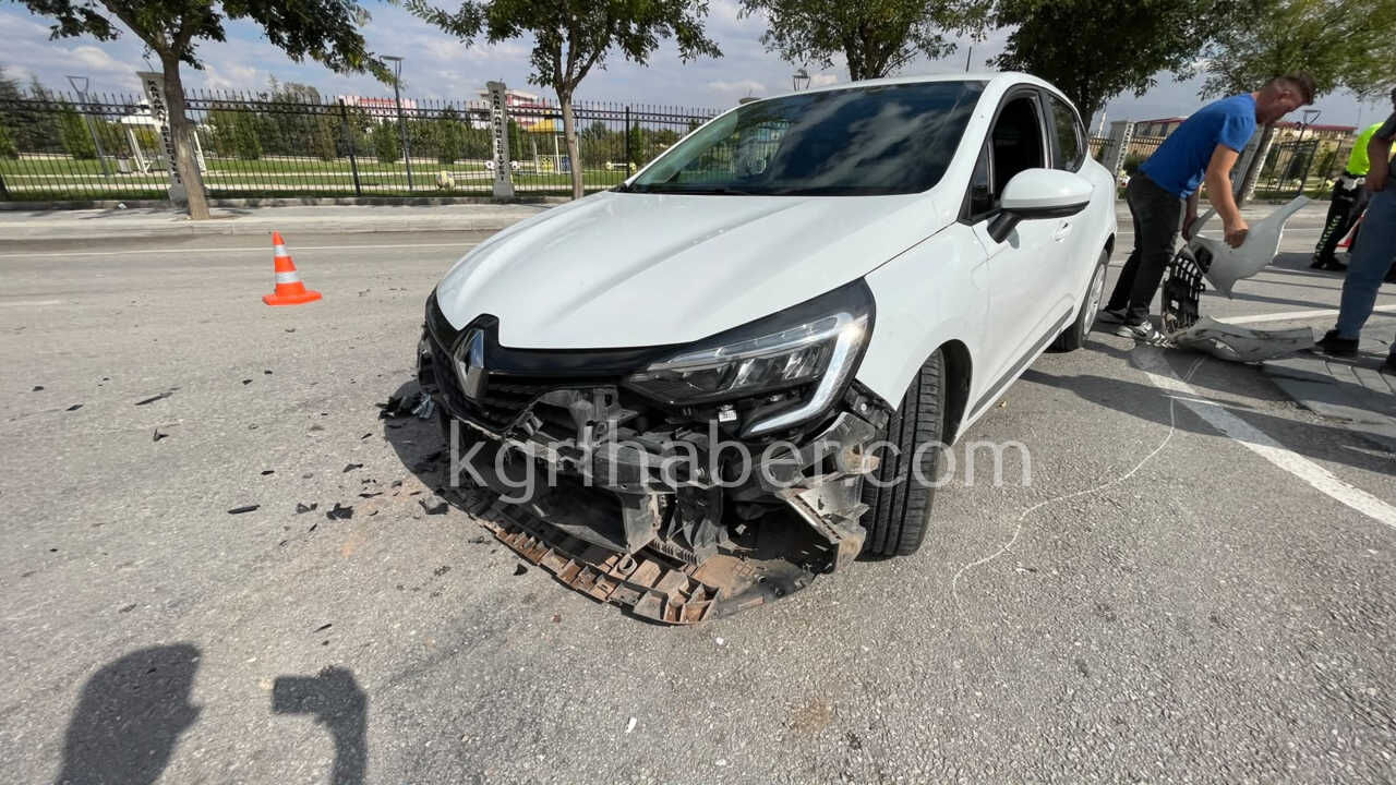 Karamanda Minibusle Otomobil Carpisti 2Si Cocuk 3 Yarali5
