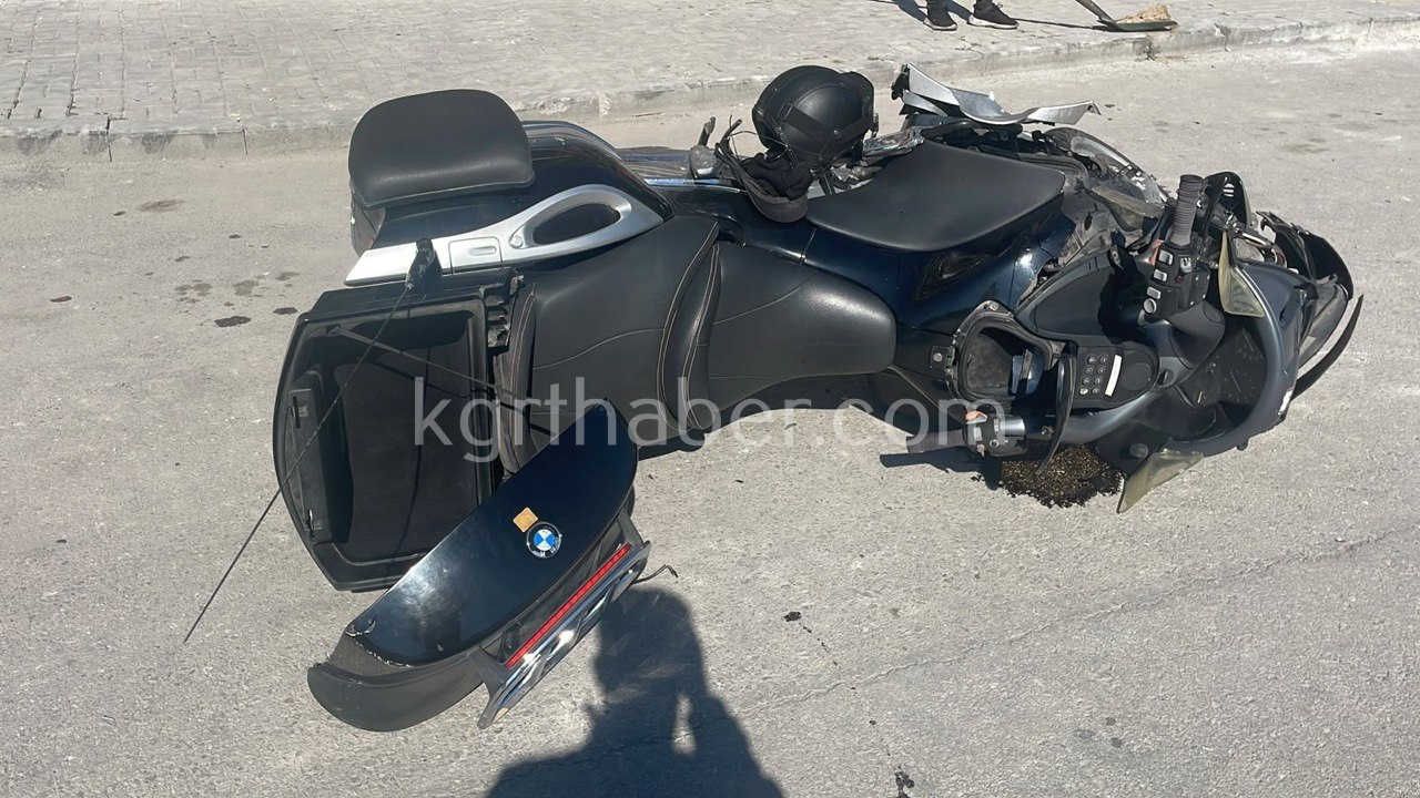 Karamanda Motosikletle Otomobil Carpisti 1 Agir Yarali2