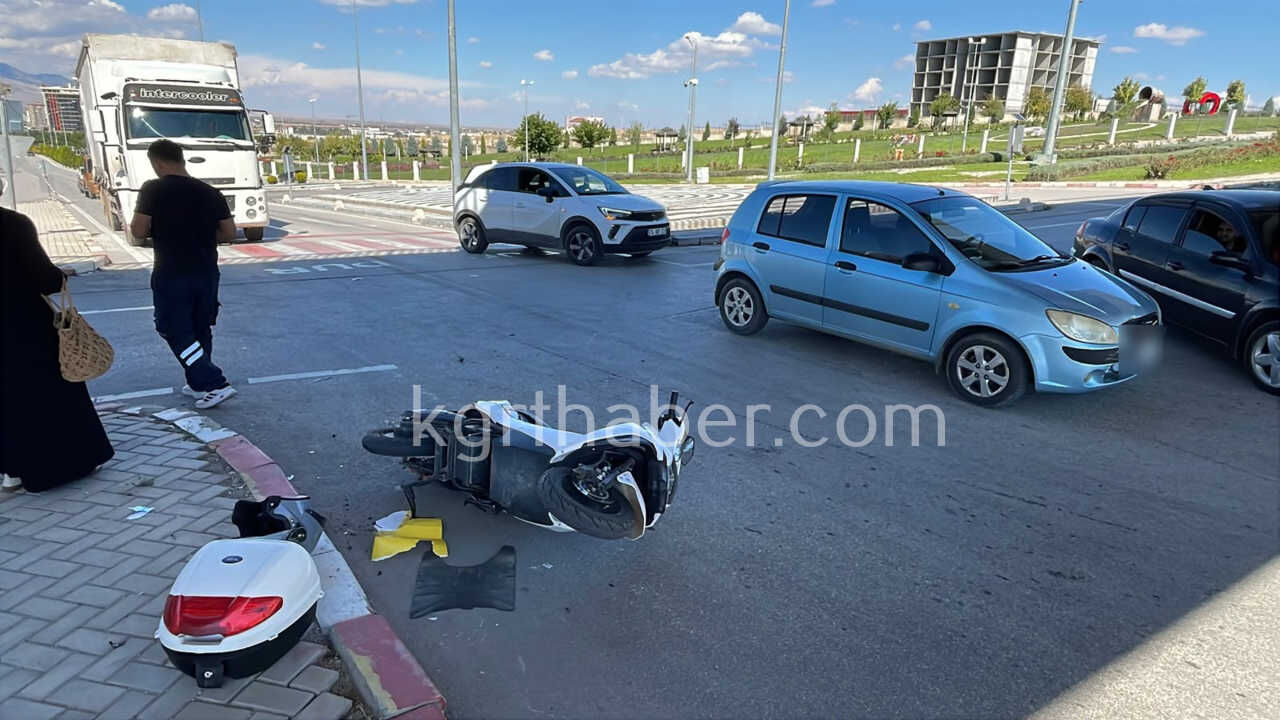 Karamanda O Kavsakta Yine Kaza 1 Yarali6