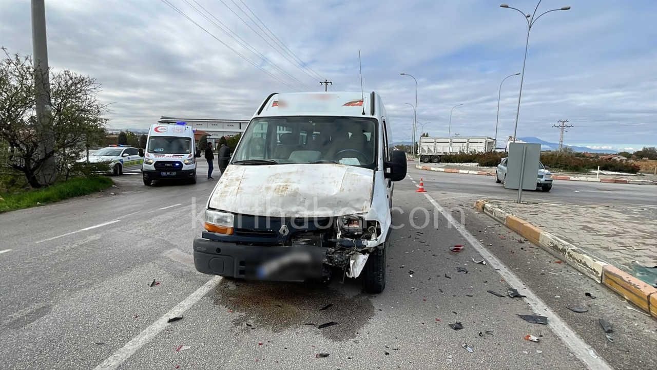 Karamanda Osb Yolunda Kazada 1 Kisi Yaralandi2