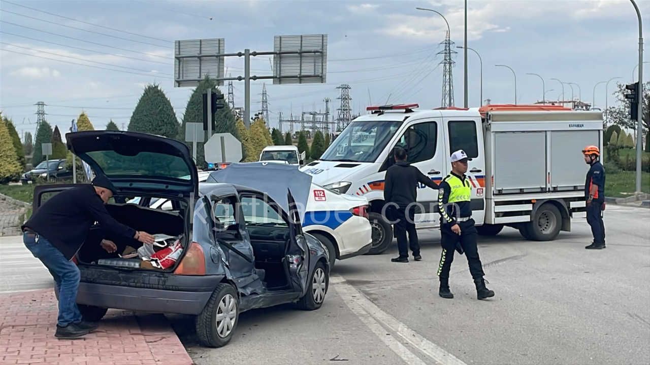 Karamanda Otomobil Ile Kamyonet Carpisti 3 Yarali5