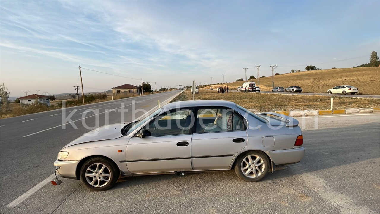 Karamanda Otomobille Carpisan Minibus Refuje Savruldu 1 Yarali5
