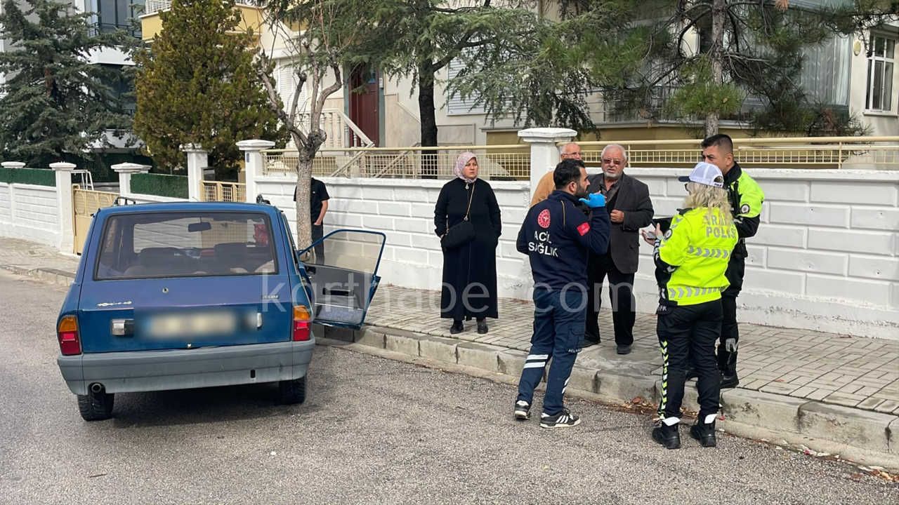 Karamanda Otomobiller Kavsakta Carpisti Yasli Kadin Yarali6