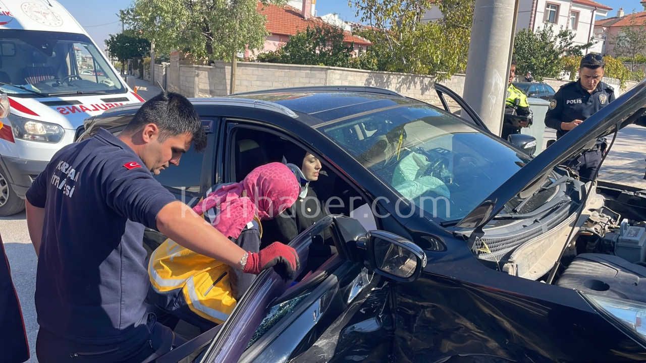 Karamanda Sikismali Trafik Kazasi 3 Yarali5