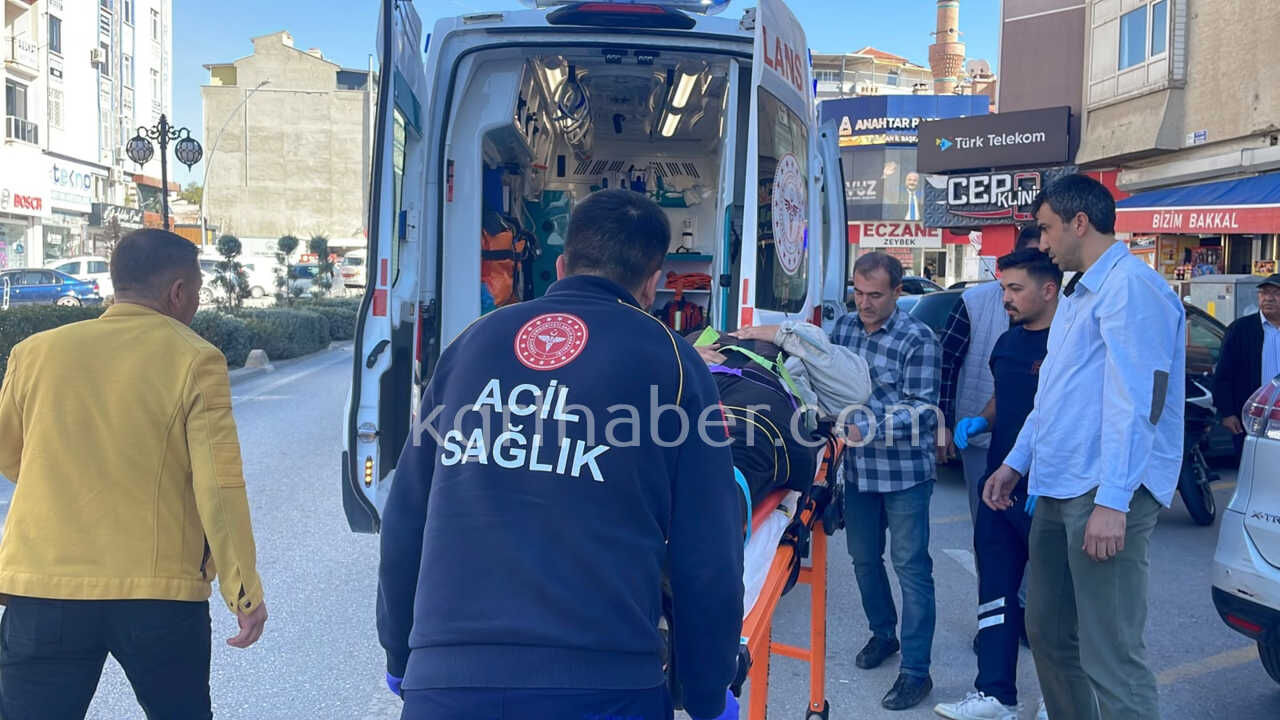 Karamanda Suv Araca Arkadan Carpan Motosikletin Surucusu Yaralandi10