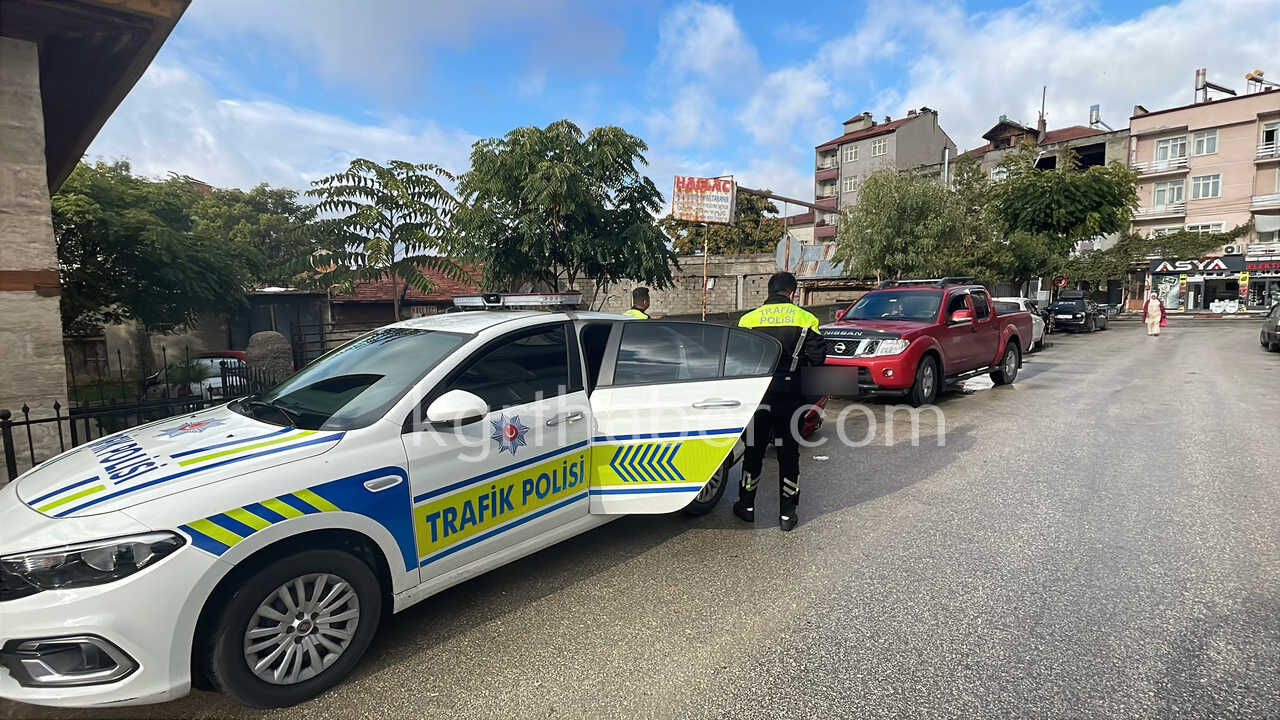 Karamanda Ters Yonde Seyir Ve Kasksiz Suruse 55 Bin Lira Ceza0