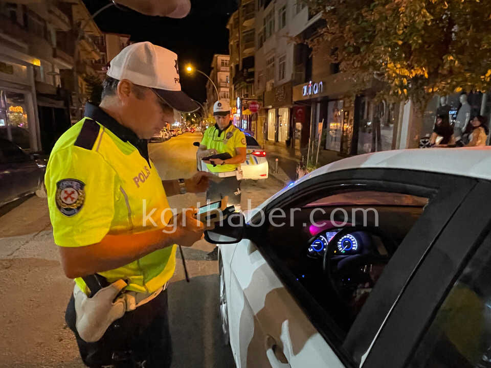 Karamanda Trafik Ekiplerinden Alkol Denetimleri0