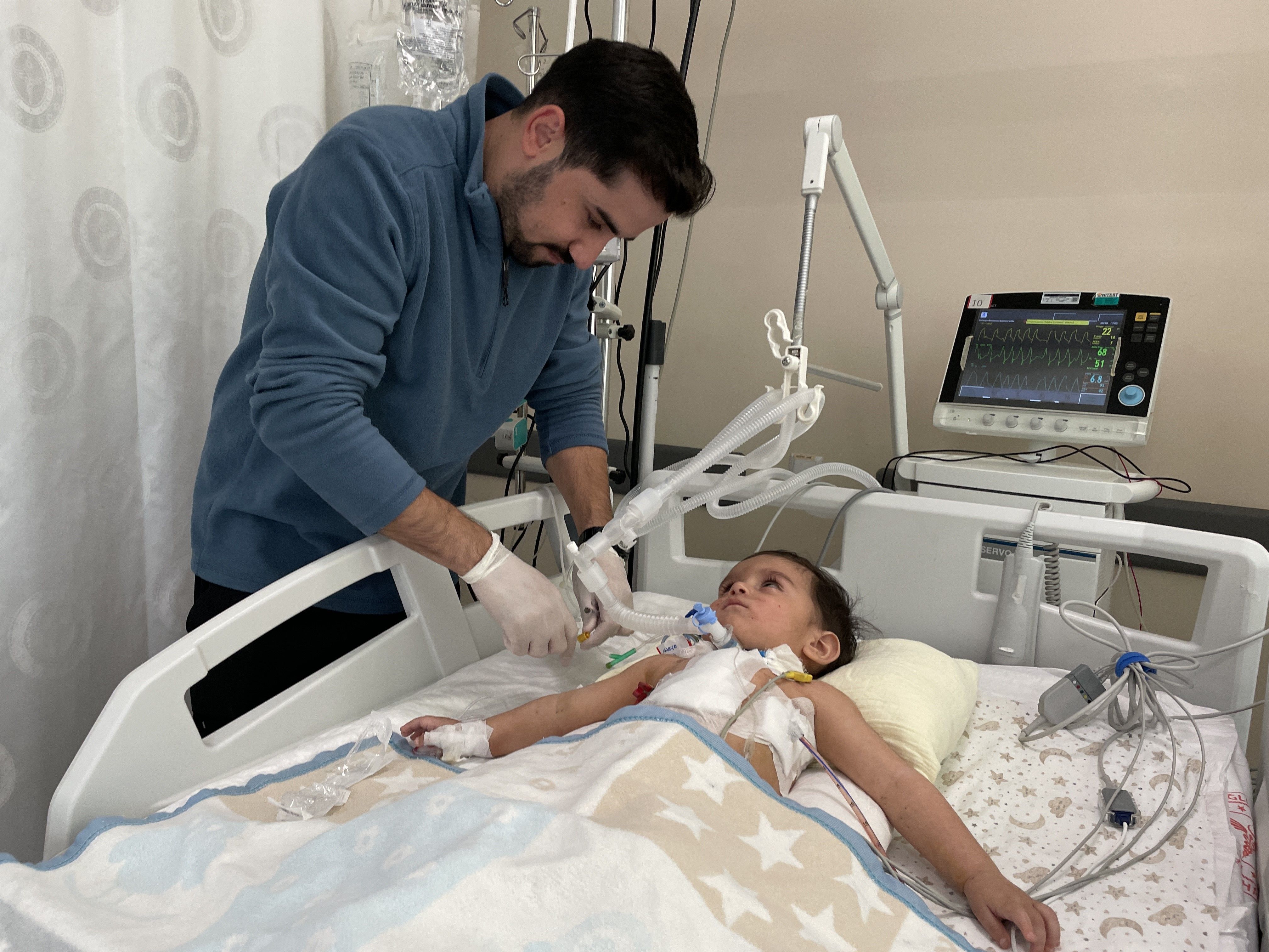 Konyada 1 Yasindaki Bebegin Akcigerinden Ceviz Cikarildi (1)