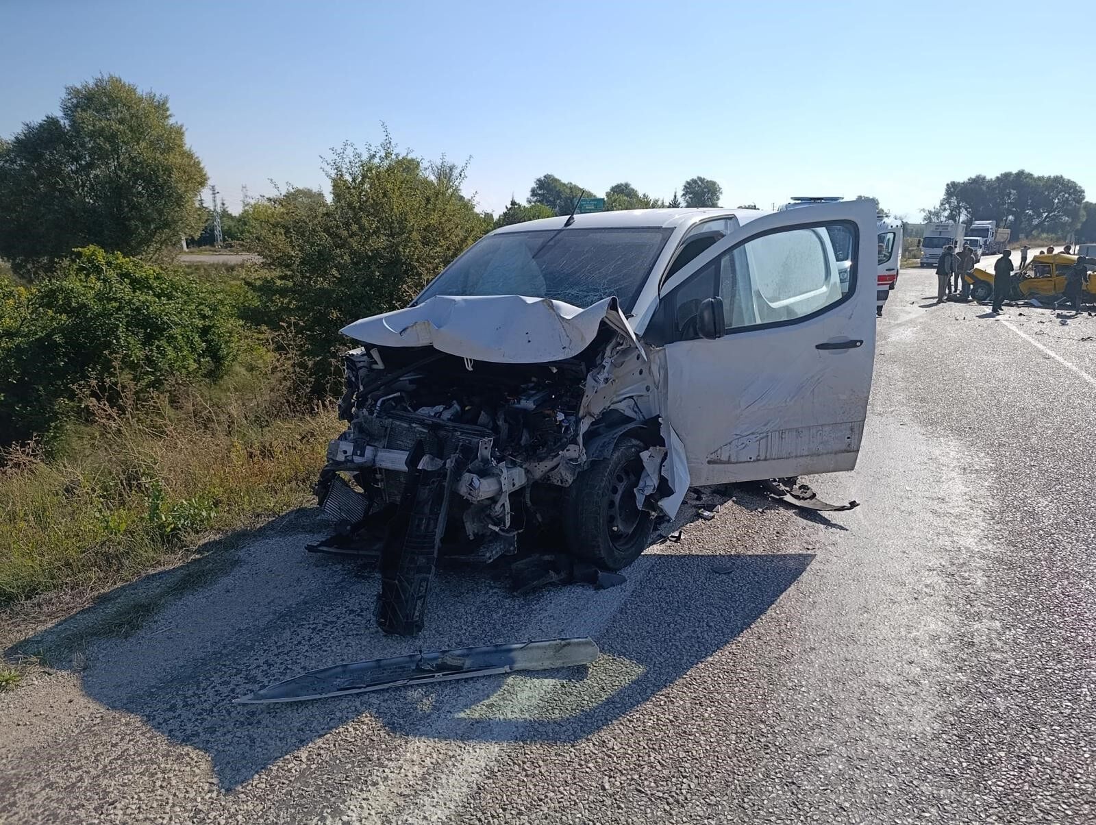 Konyada Feci Kaza 3 Kisi Hayatini Kaybetti (1)
