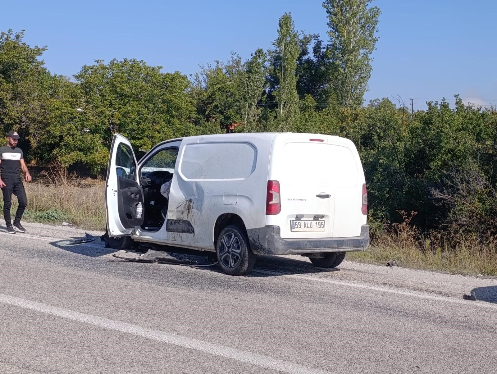 Konyada Feci Kaza 3 Kisi Hayatini Kaybetti (2)
