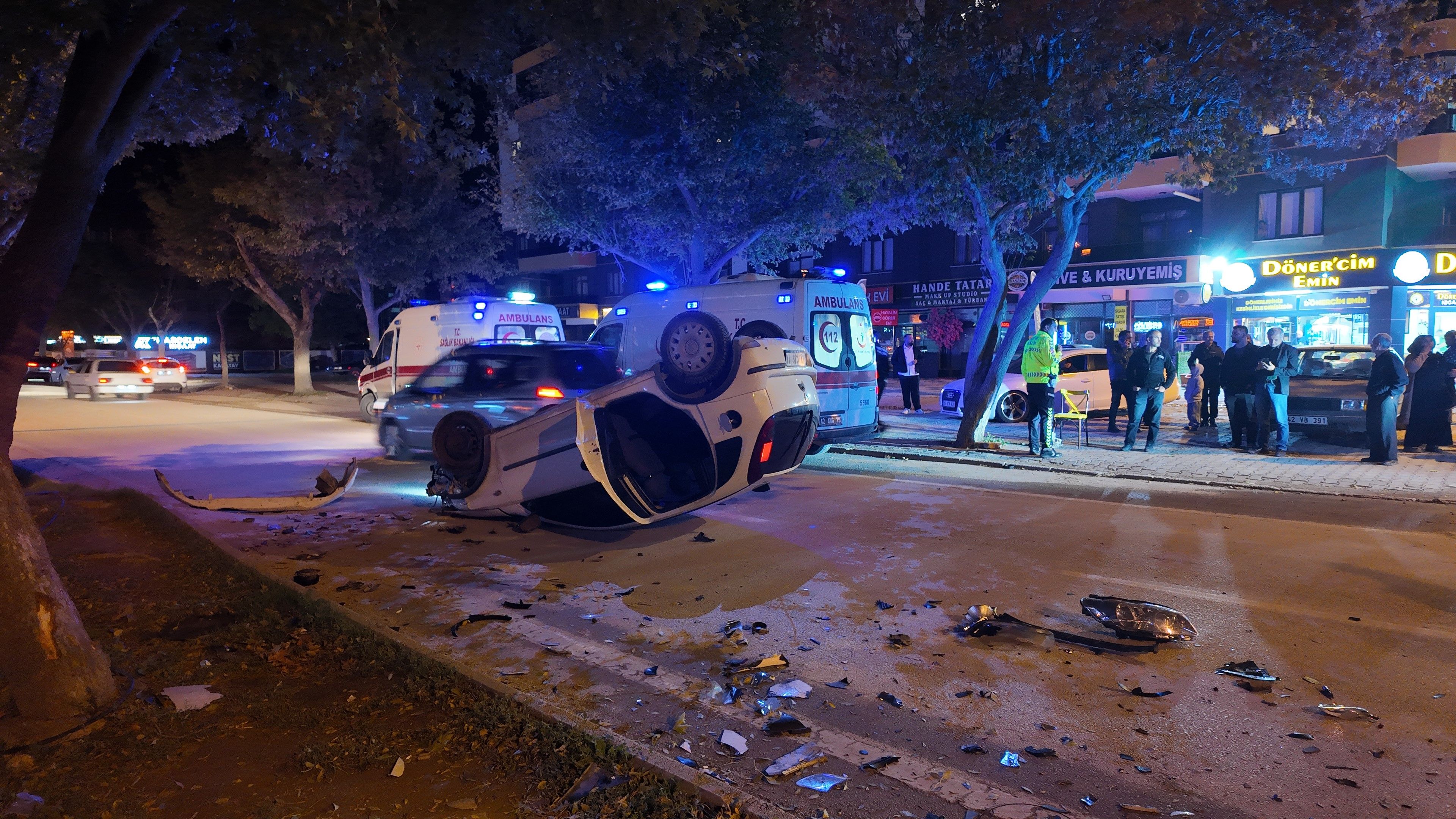 Konyada Iki Otomobil Carpisti Arac Takla Atti (1)