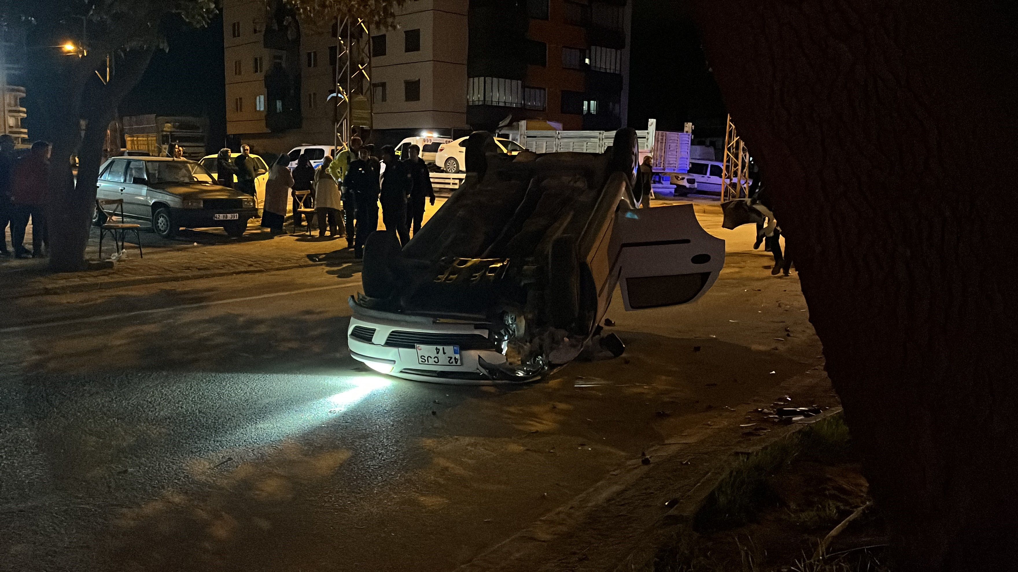Konyada Iki Otomobil Carpisti Arac Takla Atti (3)