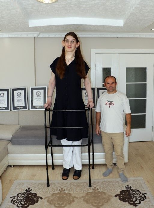 Rumeysa Gelgi 12 Yilda 8 Kez Guinness Rekorlar Kitabina Girdi (1)
