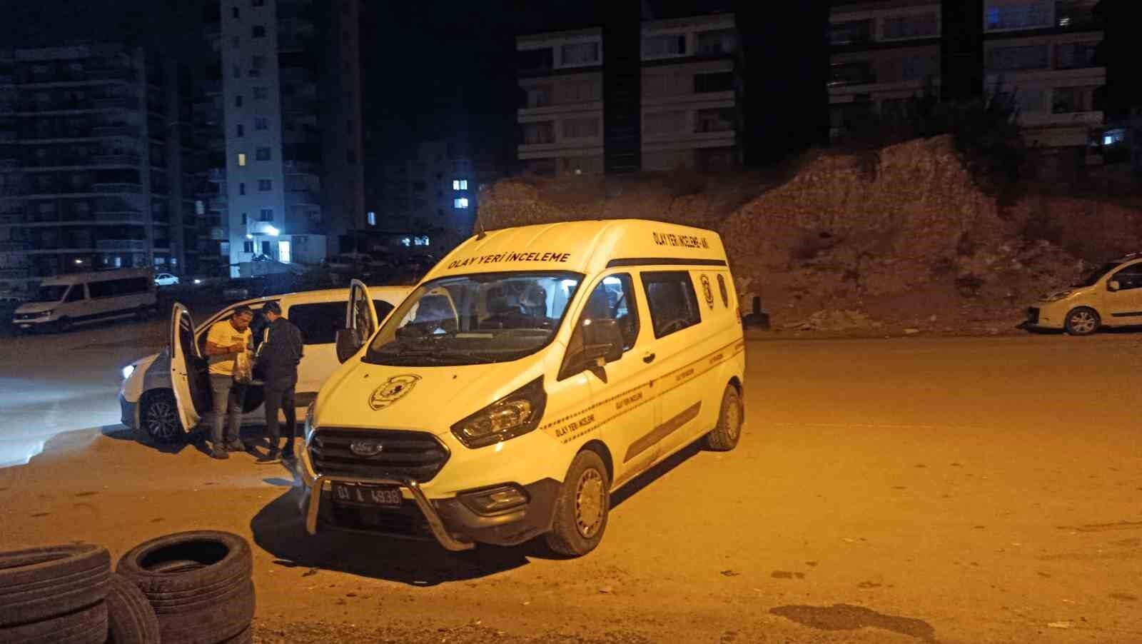 Sevgilisinin Eski Esi Geldi 3 Kattaki Panik Can Aldi (2)